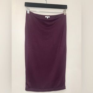 Never worn Purple knee length skirt size small brand:splendid